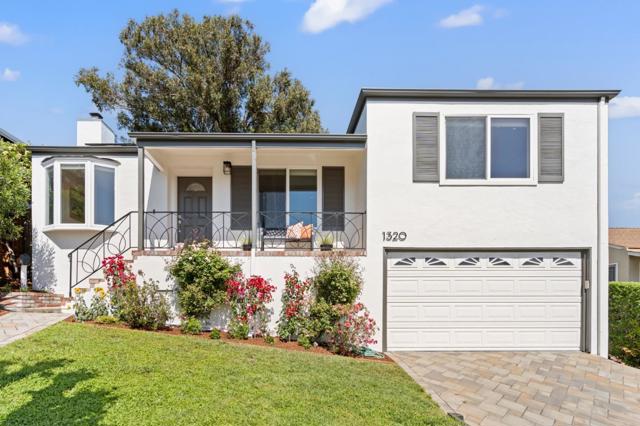 1320 Hull Drive, San Carlos CA: https://media.crmls.org/mediaz/981a84d8-af39-4e63-a50f-9cba7a6459ce.jpg