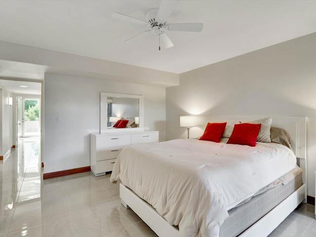 197 W Via Lola #6, Palm Springs, CA 92262