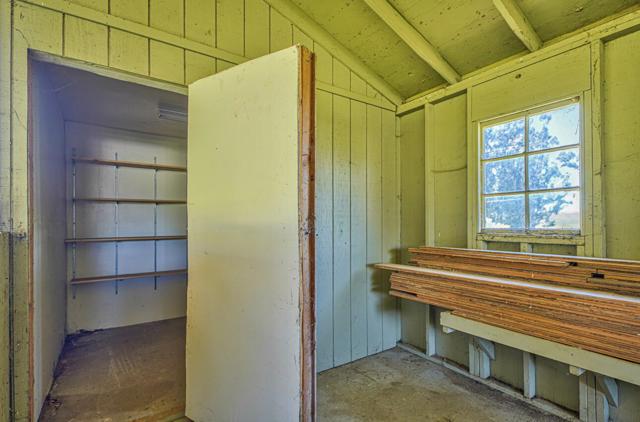 29225 Chualar Canyon Road, Chualar CA: https://media.crmls.org/mediaz/981bfd55-ee50-4c41-9db9-ce19967c005a.jpg