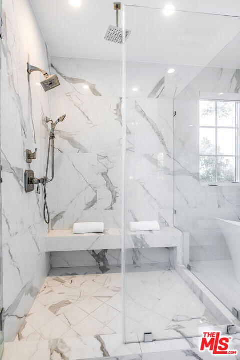 4402 Ledge Avenue, Toluca Lake CA: https://media.crmls.org/mediaz/981c4728-00ee-449b-abb3-f395056bd683.jpg