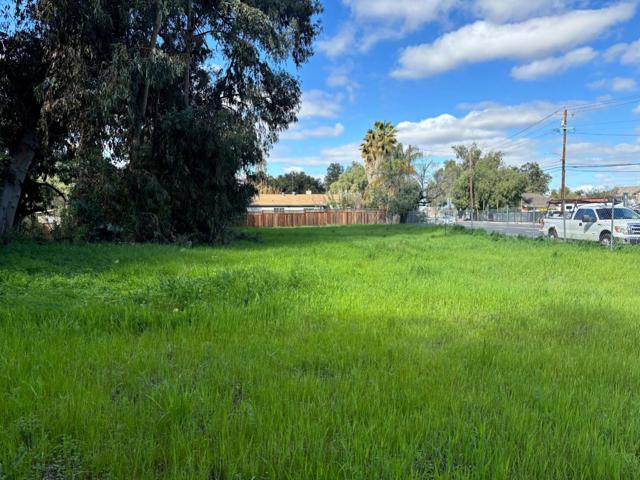 3689 San Felipe Road, San Jose CA: https://media.crmls.org/mediaz/981d36f7-3f1e-4607-8100-6dd8e87e6dff.jpg