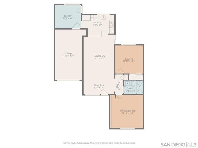 4617 Westridge Dr, Oceanside CA: https://media.crmls.org/mediaz/981df79a-14f1-4bb1-b19c-dd81cefcbd71.jpg