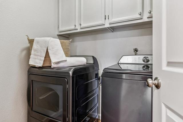 438 Portofino Drive, San Carlos CA: https://media.crmls.org/mediaz/981f28e2-4a25-4f16-b990-d0561ad468c0.jpg