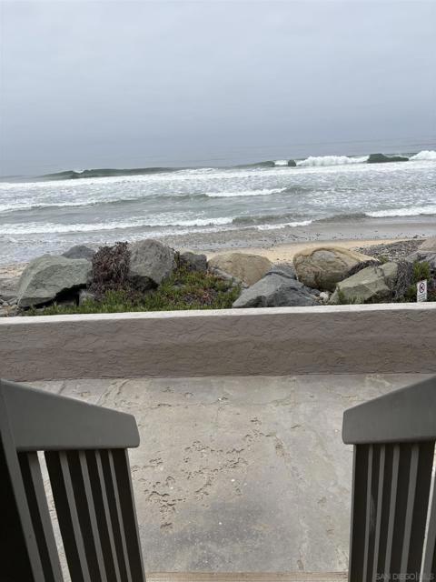 1460 Seacoast, Imperial Beach CA: https://media.crmls.org/mediaz/981f2ce9-6de0-4310-bf94-c60e99b364b9.jpg