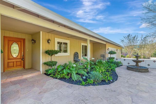 10260 Lucky Court, Gilroy CA: https://media.crmls.org/mediaz/981f79c0-d5b2-4880-aceb-c4b15ecdc9e9.jpg