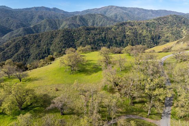 14 Long Ridge Trail (Lot 232), Carmel CA: https://media.crmls.org/mediaz/981fcc36-70dd-432e-88e2-b800acd678ee.jpg
