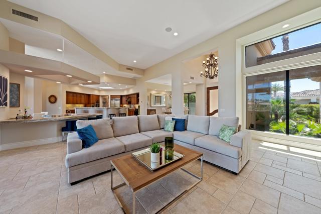 81080 Shinnecock, La Quinta CA: https://media.crmls.org/mediaz/982060f4-6040-4579-8562-f412353a8e37.jpg