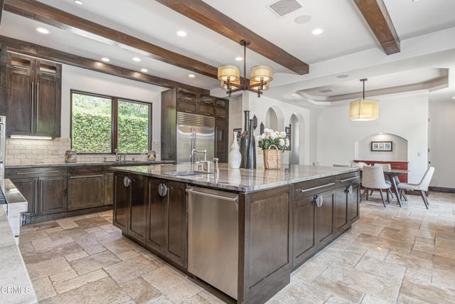 2330 Crystal Lane, Pasadena CA: https://media.crmls.org/mediaz/9820d4f9-b32a-41e0-9a5f-a1c6fa1f755e.jpg