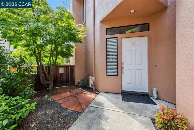 771 Lakemont PL, San Ramon CA: https://media.crmls.org/mediaz/9820d7fc-9506-46d4-9d70-38c1a079d268.jpg