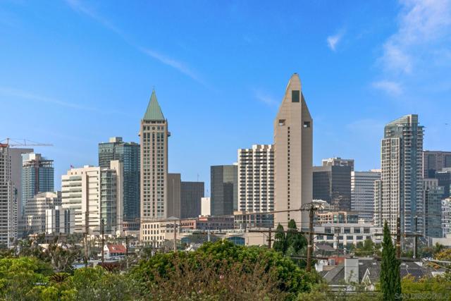 261 G Ave, Coronado CA: https://media.crmls.org/mediaz/9821bbb1-1013-44e0-a776-ce30bf08cd7c.jpg