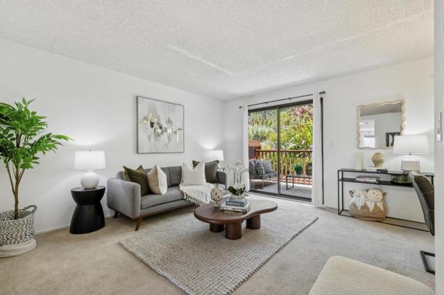607 Stonegate, South San Francisco CA: https://media.crmls.org/mediaz/9822cfa5-2e27-4849-9ce1-2d566e3903a6.jpg