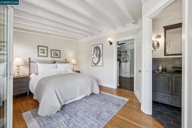 3036 Delaware St, Oakland CA: https://media.crmls.org/mediaz/9822f5c4-ff54-4461-ba05-626b80007839.jpg