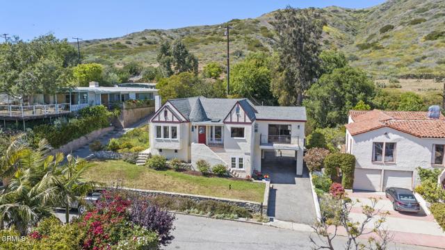 2371 Foster Avenue, Ventura CA: https://media.crmls.org/mediaz/9823516c-c620-4bef-aaa1-b7c37013a213.jpg