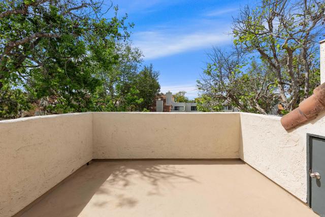 Detail Gallery Image 20 of 42 For 333 Melrose Dr. #F,  Vista,  CA 92083 - 1 Beds | 1 Baths