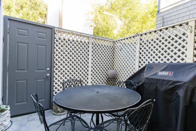 523 Maple Street, San Mateo CA: https://media.crmls.org/mediaz/982400a9-ba3f-466f-b056-708d9cc8c446.jpg