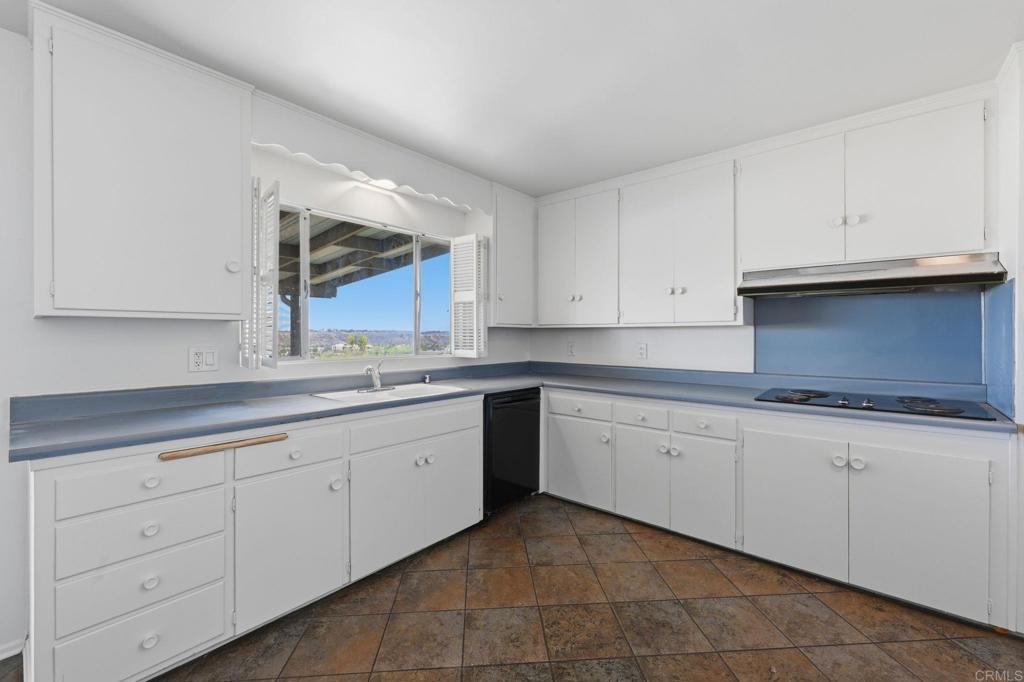 5561 Drover Street - photo 16