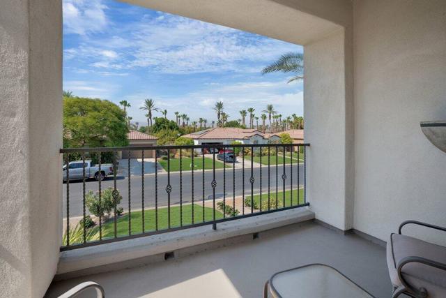 80579 Plum Lane, Indio CA: https://media.crmls.org/mediaz/9825cbeb-74d9-4890-bfd8-6beeb30a92a6.jpg