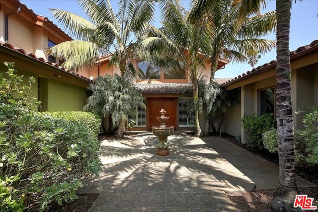 4099 Creciente Drive, Santa Barbara CA: https://media.crmls.org/mediaz/982652d4-aa3f-43cf-a5ed-d5504084b00a.jpg