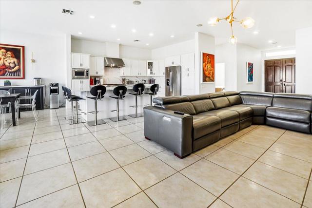 34620 Via Josefina, Rancho Mirage CA: https://media.crmls.org/mediaz/98267ed5-6dd6-405c-ad90-33bacaf79f28.jpg