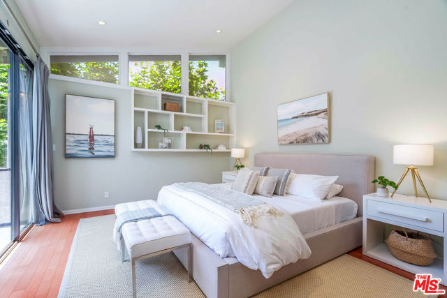 1119 23rd Street, Santa Monica CA: https://media.crmls.org/mediaz/9826c4ba-ef8f-413e-b434-632b1145bb6a.jpg
