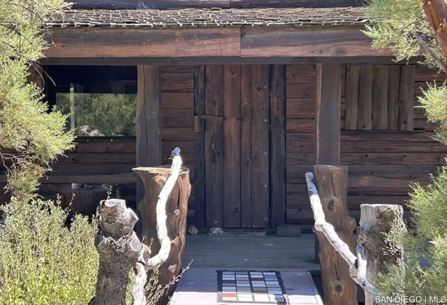 55001 Roadrunner WAY, Anza CA: https://media.crmls.org/mediaz/9826cfc4-ee78-4bf6-a9ed-800fbf7d4f3f.jpg