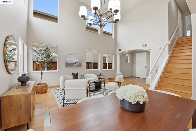 Image 26 of 55 For 15518 Harbor Way