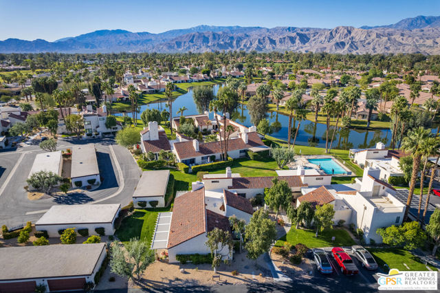 422 Forest Hills Drive, Rancho Mirage CA: https://media.crmls.org/mediaz/982a1835-b79c-4b3c-bf47-86131f91995c.jpg