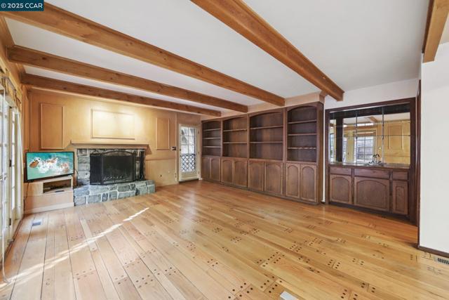 58 Saint Andrews Ln, Alamo CA: https://media.crmls.org/mediaz/982a4e55-9d1c-46e1-a96b-1d68ac7c7ec4.jpg