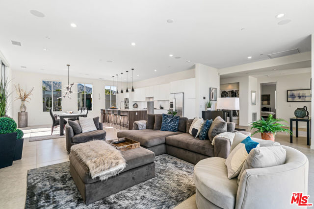 658 Dominion Way, Palm Springs, CA 92262