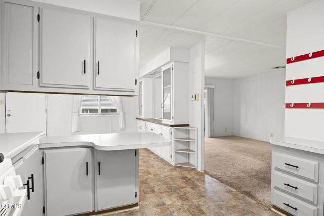 Detail Gallery Image 12 of 41 For 80 Copland Cir #80,  Ventura,  CA 93003 - 2 Beds | 2 Baths