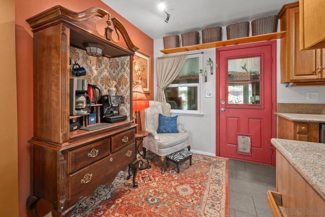8455 Nentra St, La Mesa CA: https://media.crmls.org/mediaz/982c1c3e-b5ed-4b67-a675-fdd2c744cf3a.jpg