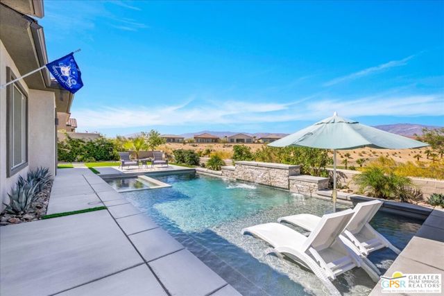 61 Zinfandel, Rancho Mirage CA: https://media.crmls.org/mediaz/982ce39f-8c37-4144-9021-a7789f28bbd1.jpg