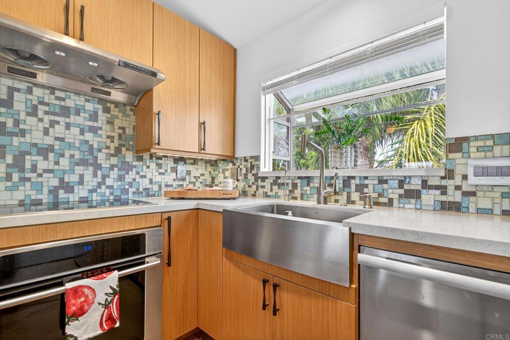 4482 North Avenue - photo 12