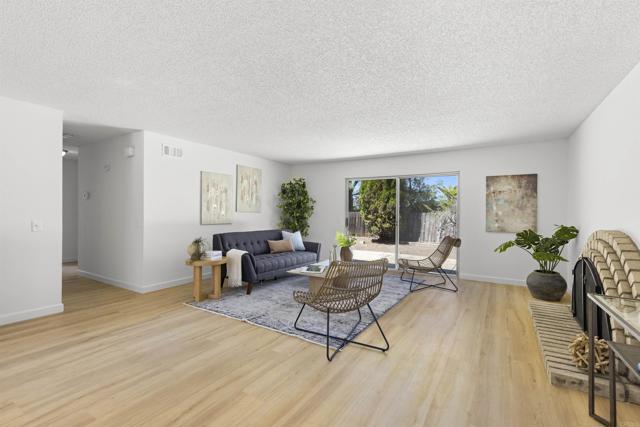 11370 Paseo Albacete Avenue, San Diego CA: https://media.crmls.org/mediaz/982d4363-fafe-4464-9028-b5e64de5f837.jpg