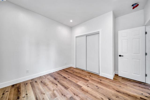 3035 Logan St, Oakland CA: https://media.crmls.org/mediaz/982d45ad-6ed3-4403-b643-5f3ab87a31e1.jpg
