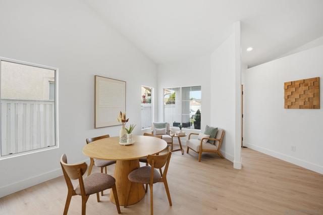 183 Plumosa Street, Oceanside CA: https://media.crmls.org/mediaz/982dfd70-cc00-428f-b210-c8f65e528f9c.jpg