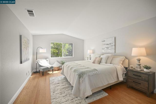 1116 Vista Pointe Cir, San Ramon CA: https://media.crmls.org/mediaz/982e1e40-4d85-4a93-af0e-50f2e0d0f24c.jpg