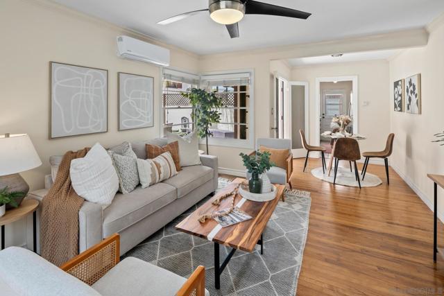 412 G Avenue, Coronado CA: https://media.crmls.org/mediaz/982e74b4-bbcf-447b-9ea0-4525221dff8d.jpg