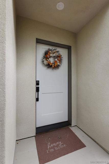 1686 88 Gecko Road, Vista CA: https://media.crmls.org/mediaz/982e826b-06d2-4fd3-ab7f-802b3baadc3d.jpg