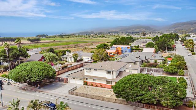 415 Kelly Avenue, Half Moon Bay CA: https://media.crmls.org/mediaz/982e9b0c-88a2-4844-a20e-0f5d0758bae5.jpg