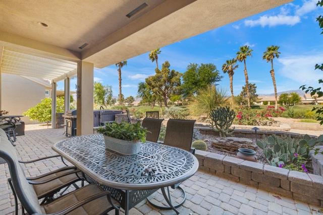37383 Westridge Avenue, Palm Desert CA: https://media.crmls.org/mediaz/982f3009-0a0e-4bcb-9d75-6b095097ff58.jpg