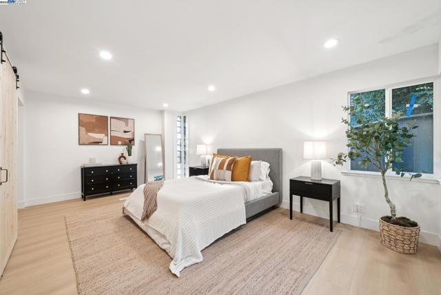 201 Amherst Ave, Kensington CA: https://media.crmls.org/mediaz/982f7ac2-f925-4e55-a55b-f53043e436a3.jpg