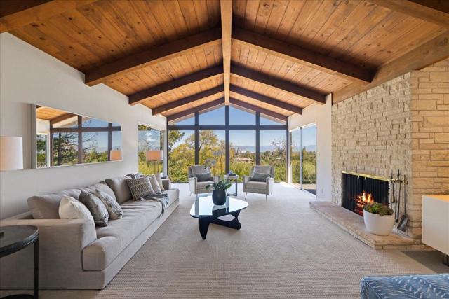 12650 Viscaino Court, Los Altos Hills CA: https://media.crmls.org/mediaz/982fef82-f972-4a50-9e7b-f5fd4e84a113.jpg