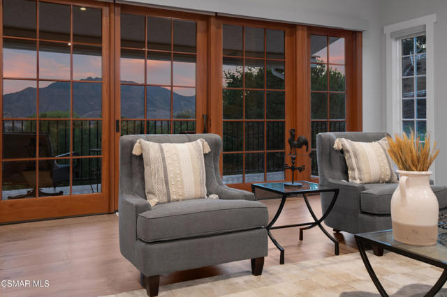 28329 Foothill Drive, Agoura Hills CA: https://media.crmls.org/mediaz/9830aba5-f089-4199-938a-8bdc9d9279e5.jpg