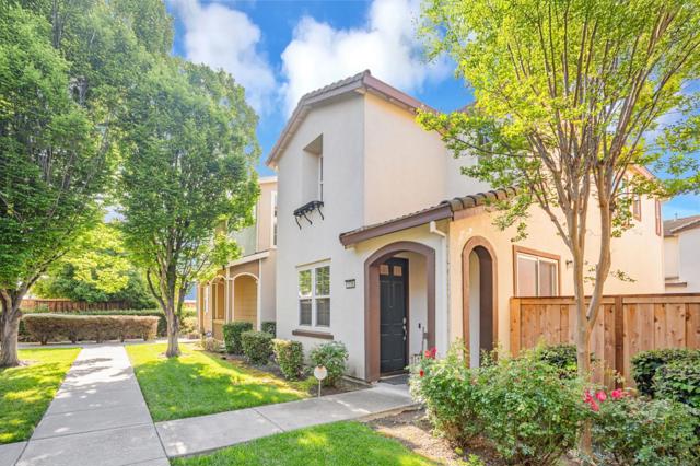 1658 Glenmore Drive, Fairfield CA: https://media.crmls.org/mediaz/9830be29-f582-436e-8153-9673596633f1.jpg