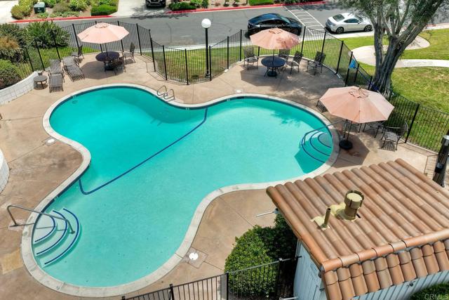 14787 Caminito Orense Oeste, San Diego CA: https://media.crmls.org/mediaz/9830d977-f26e-4633-a02c-2d6cd7ba79aa.jpg