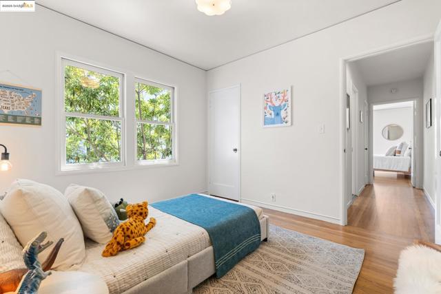 1420 Catherine Dr, Berkeley CA: https://media.crmls.org/mediaz/983222b3-d688-4d83-b526-516fcaba01cf.jpg