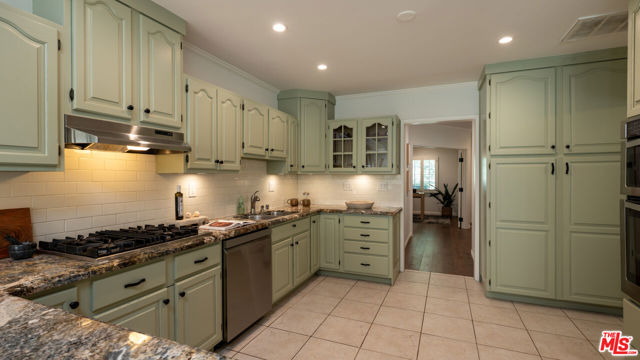 217 North Griffith Park Drive photo 11