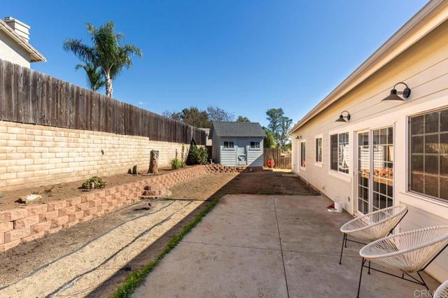 229 Holly Road, El Cajon CA: https://media.crmls.org/mediaz/98324714-2fb2-462d-a108-541dd86a613e.jpg