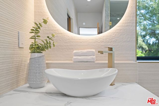 101 Greenfield Avenue, Los Angeles CA: https://media.crmls.org/mediaz/98325d87-01f6-4af6-b381-821a55a91f3f.jpg